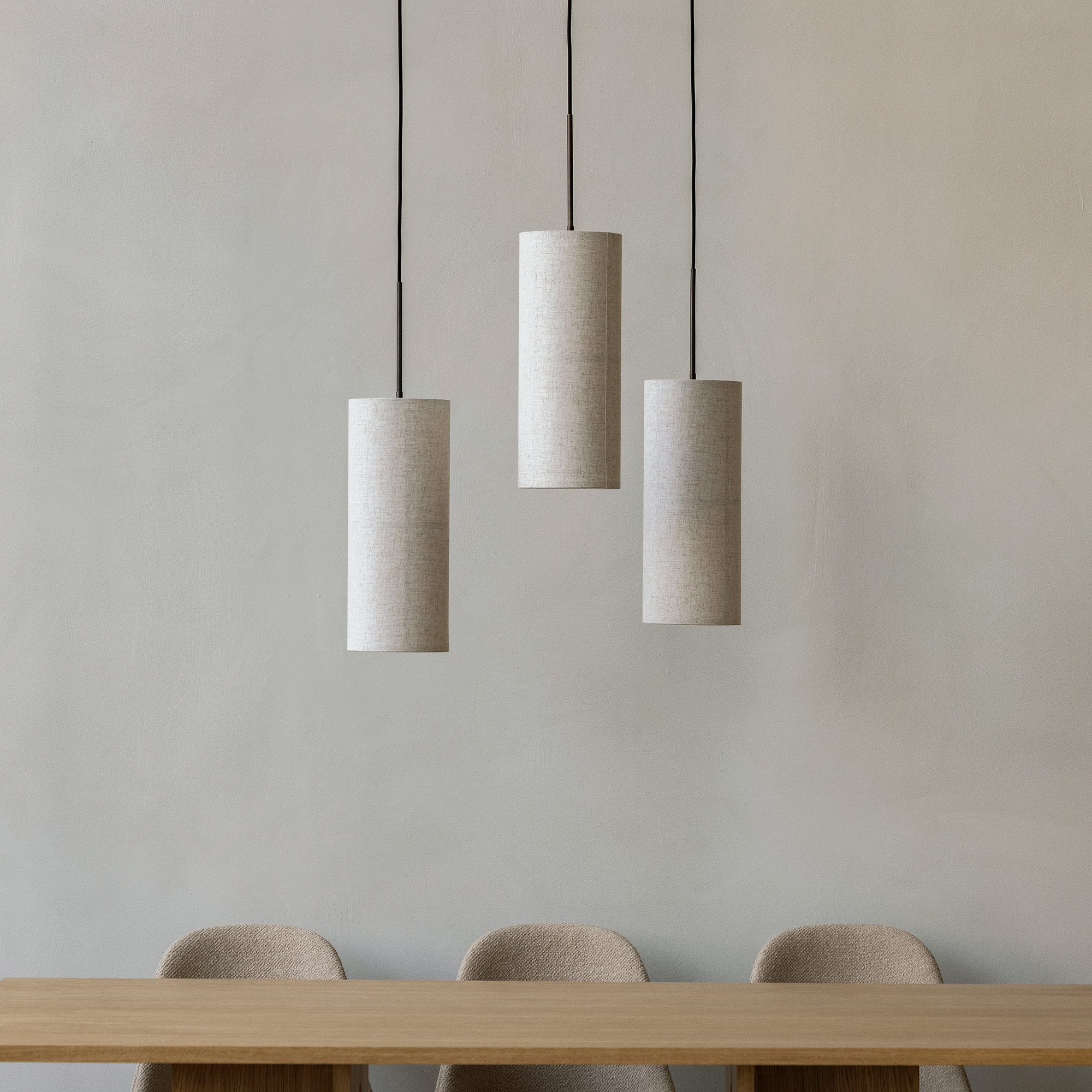 MENU_Hashira_Pendant_Lamp_Androgyne_Dining_Table_Rectangular_Harbour_Side_Dining_Chair_6