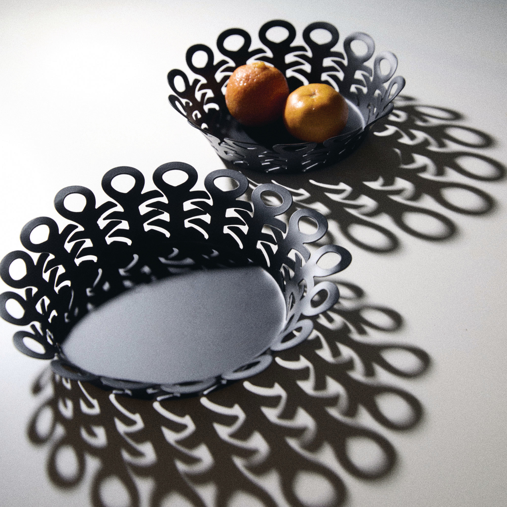 0001_BM21-21_BM21-25_B_amb_03_ph.Beppe Radogna_creative direction_Bordel Studio_1x1_A4_3500pxl