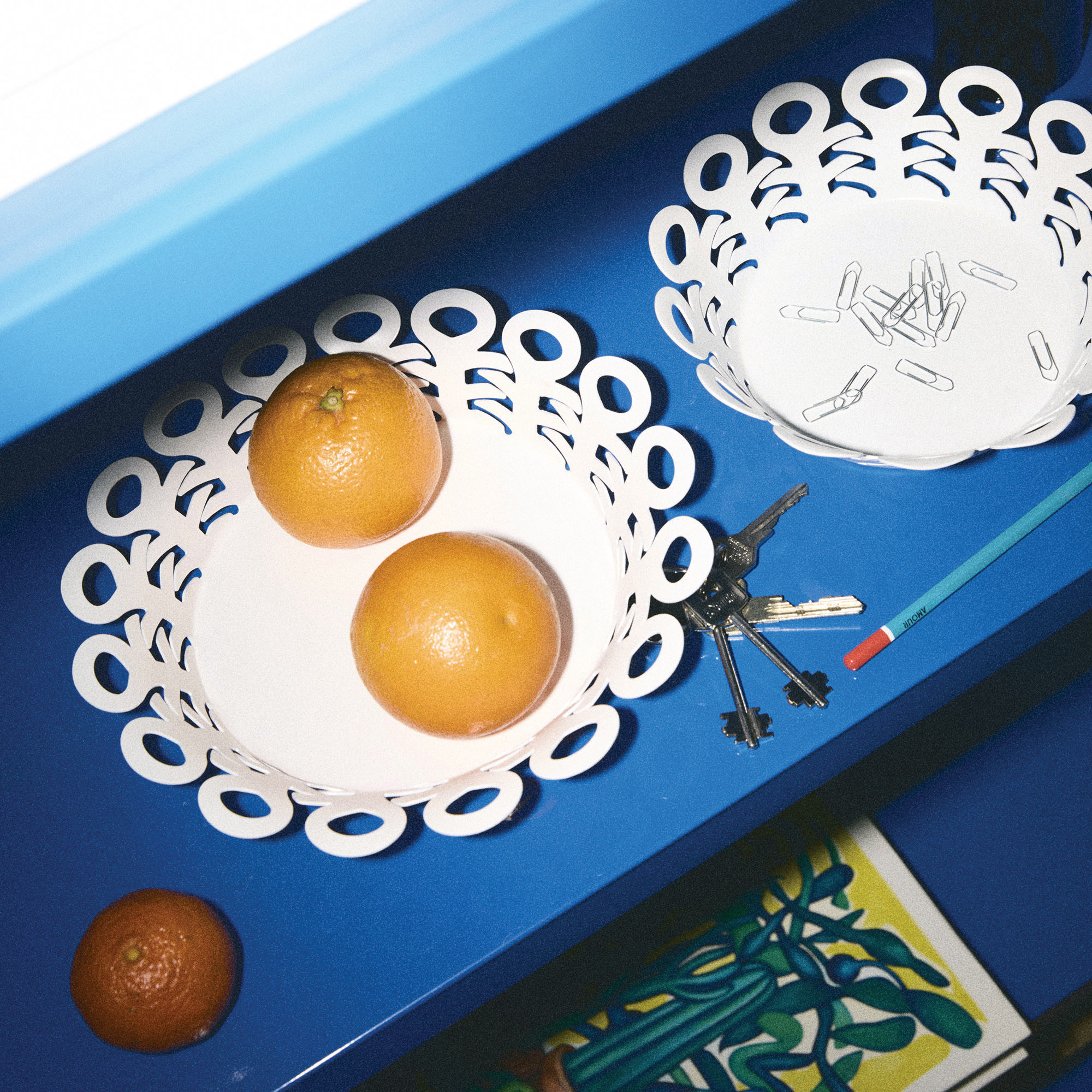 0003_BM21-21_BM21-25_W_amb_02_ph.Beppe Radogna_creative direction_Bordel Studio_1x1_A4_3500pxl