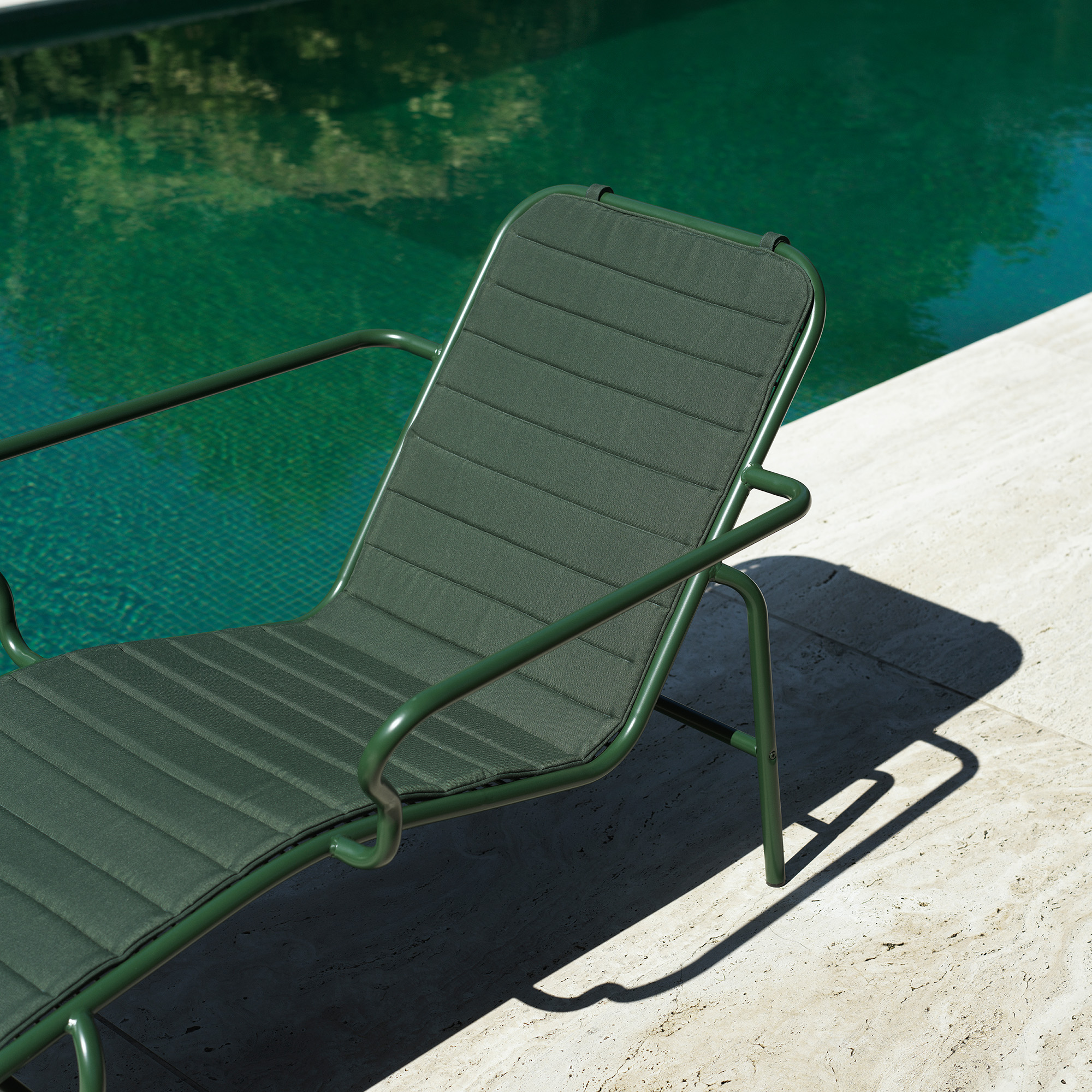 2024_Vig_Chaise_Lounge_Cushion_Green_Vig_Chaise_Longue_Steel_Dark_Green_02