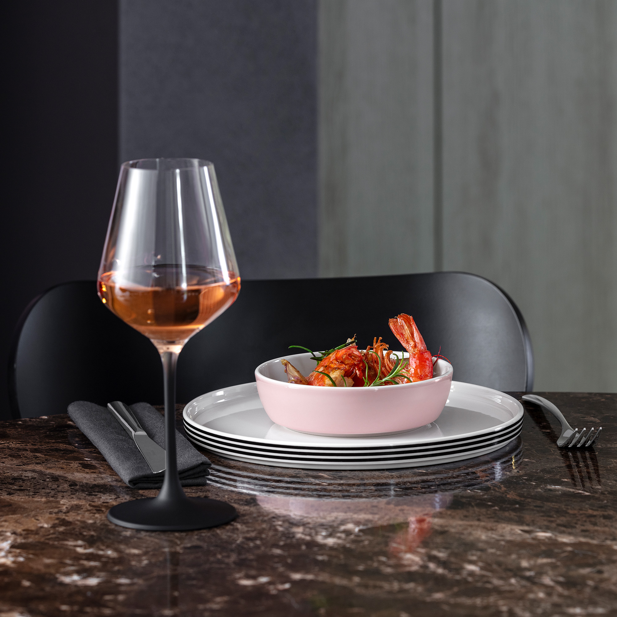 VB_1016903821_1016902610_Memphis_mono_foc_01_l_0924_org