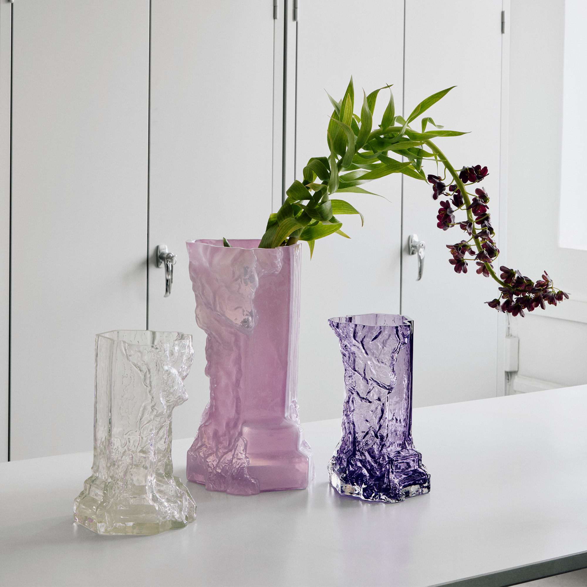 7042523_7042522_7042415_Rocky_Baroque_vase_Kosta_Boda_Hanna_Hansdotter_ENV_3x4