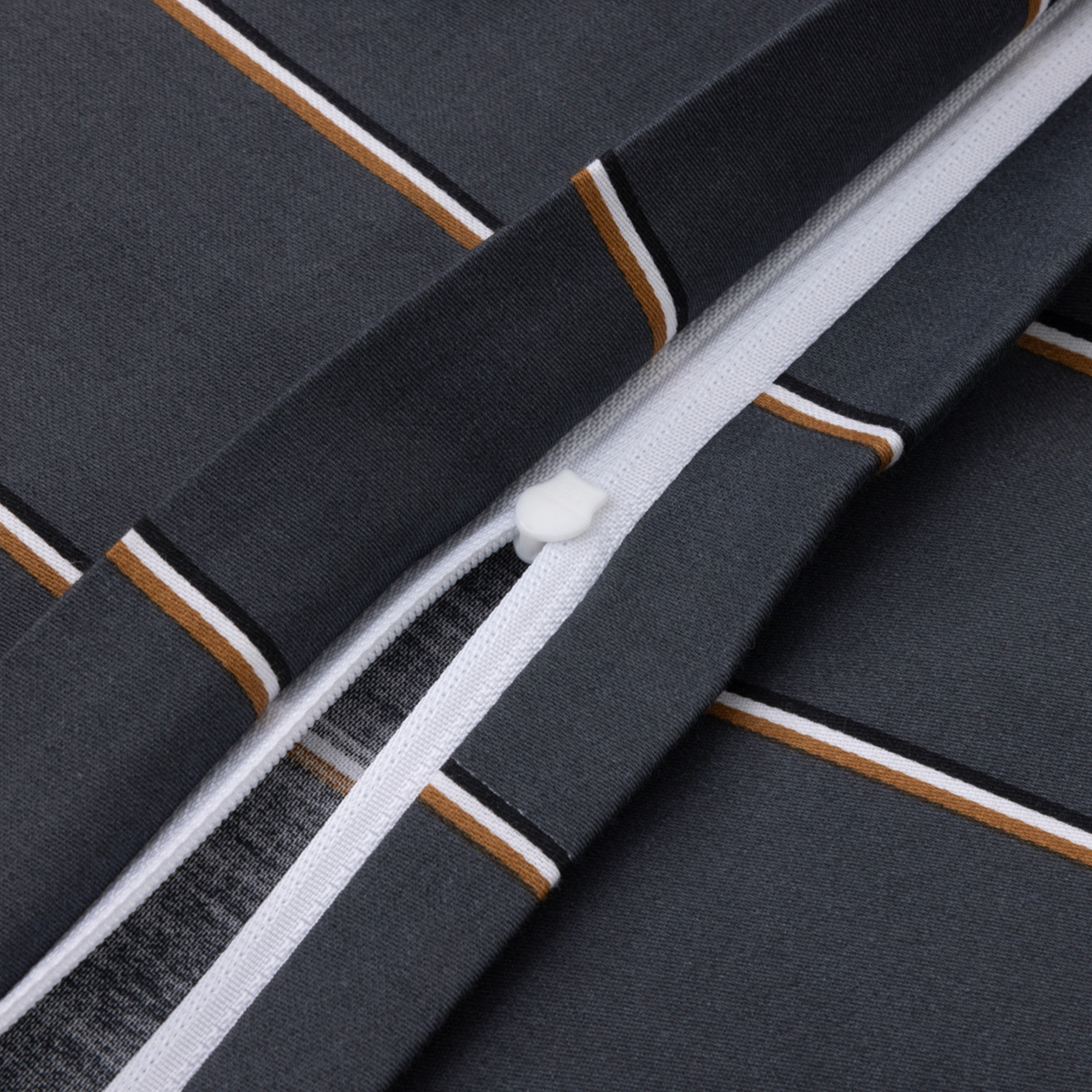 1067229_1067230_1067231_2