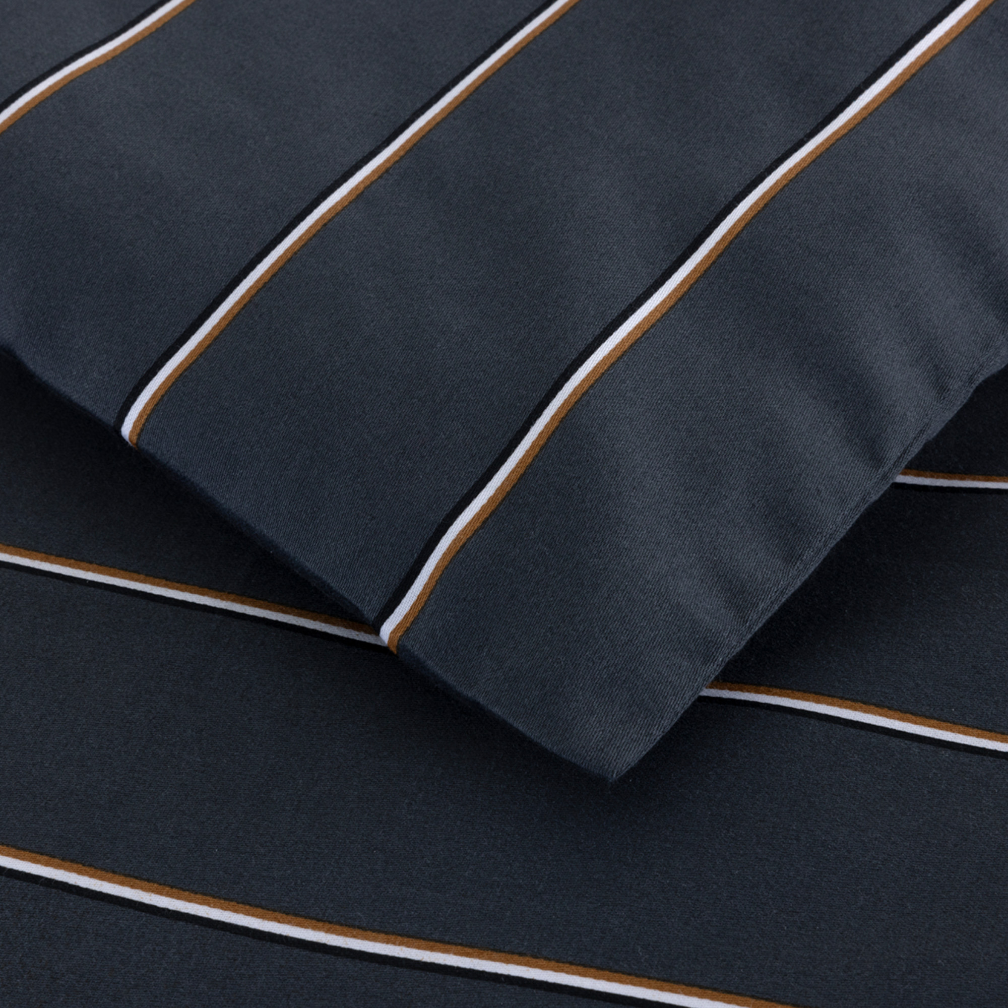 1067229_1067230_1067231_3