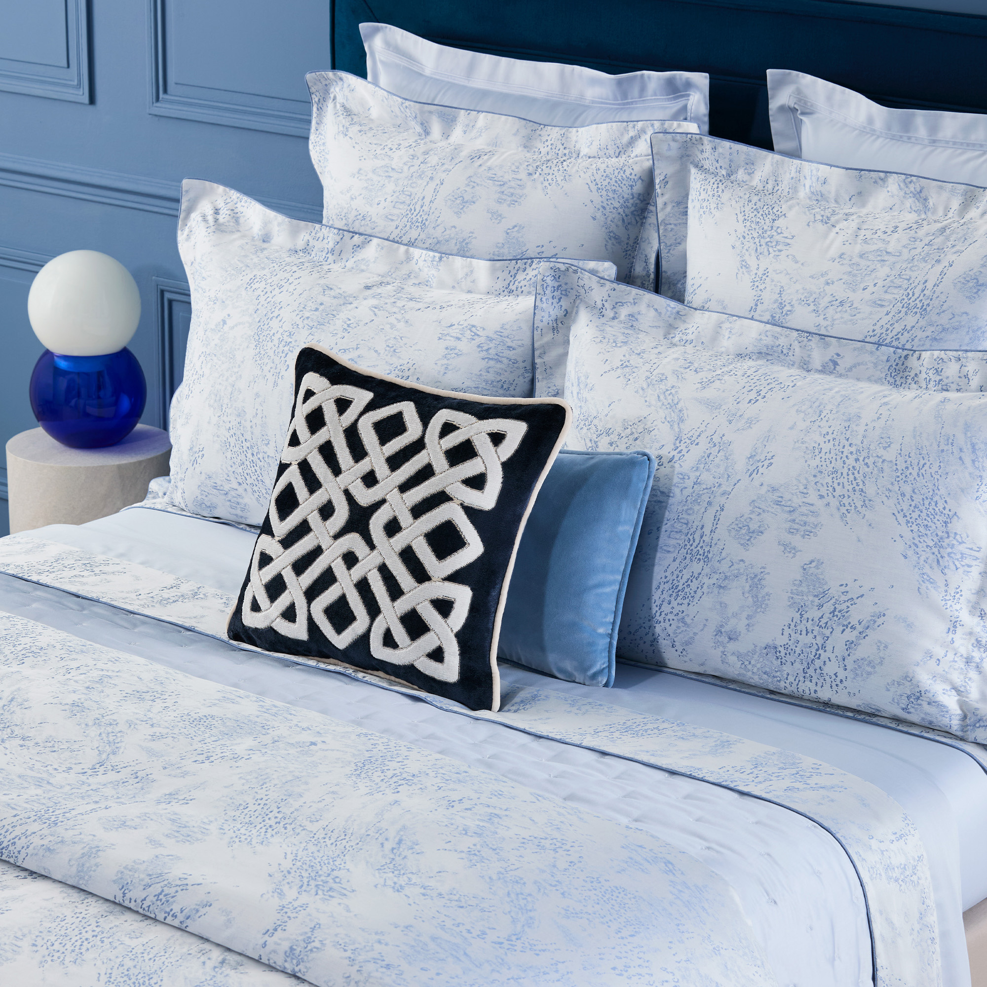 Pillow case 31x42 cm ÉCUME - Yves Delorme - yves-delorme_taie_ecumes_pe26_3152204522295_packshot-front-full_11_3