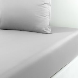 K Sayo kummiga lina, Perle